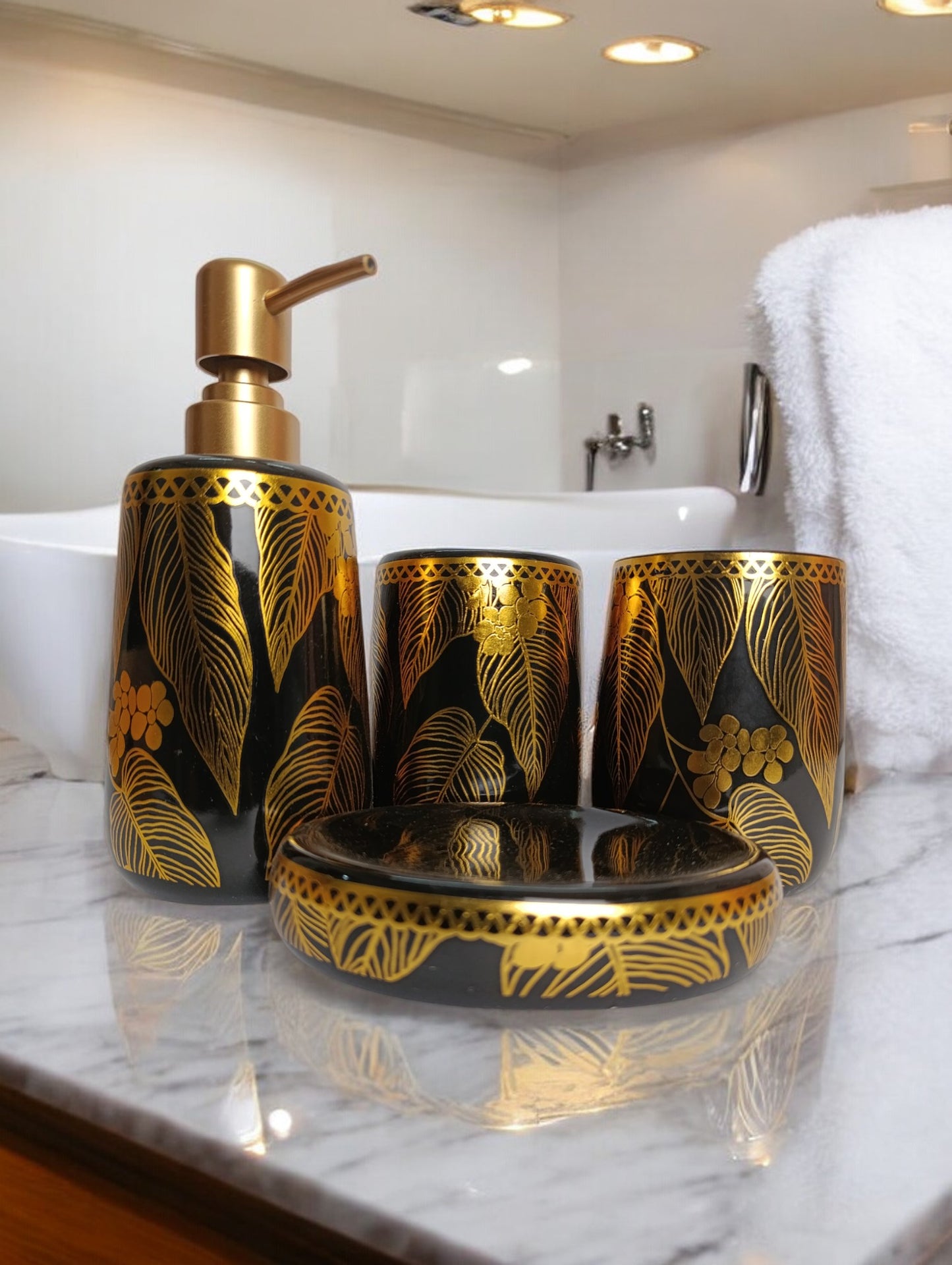 Bathset (golden and black)