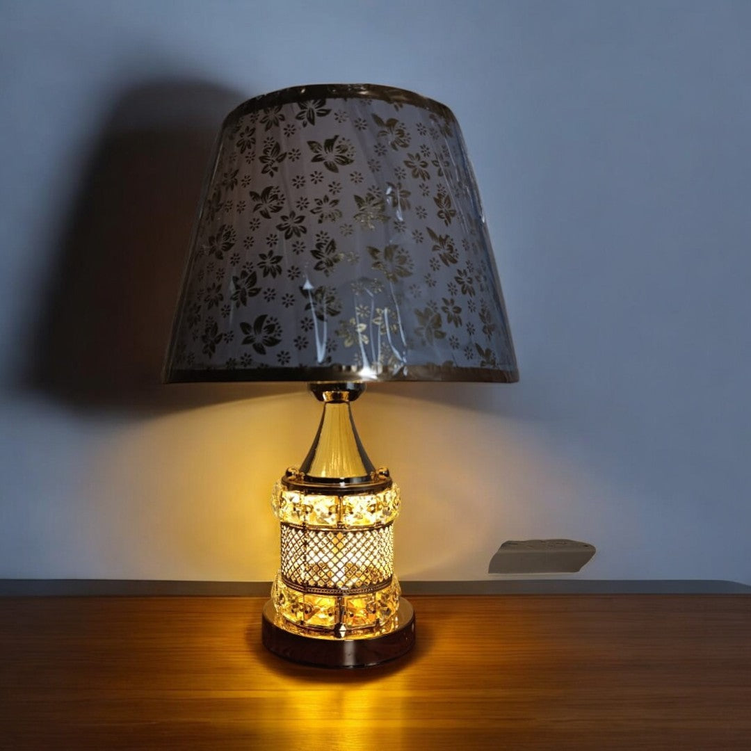 Metal lamp with square crystal