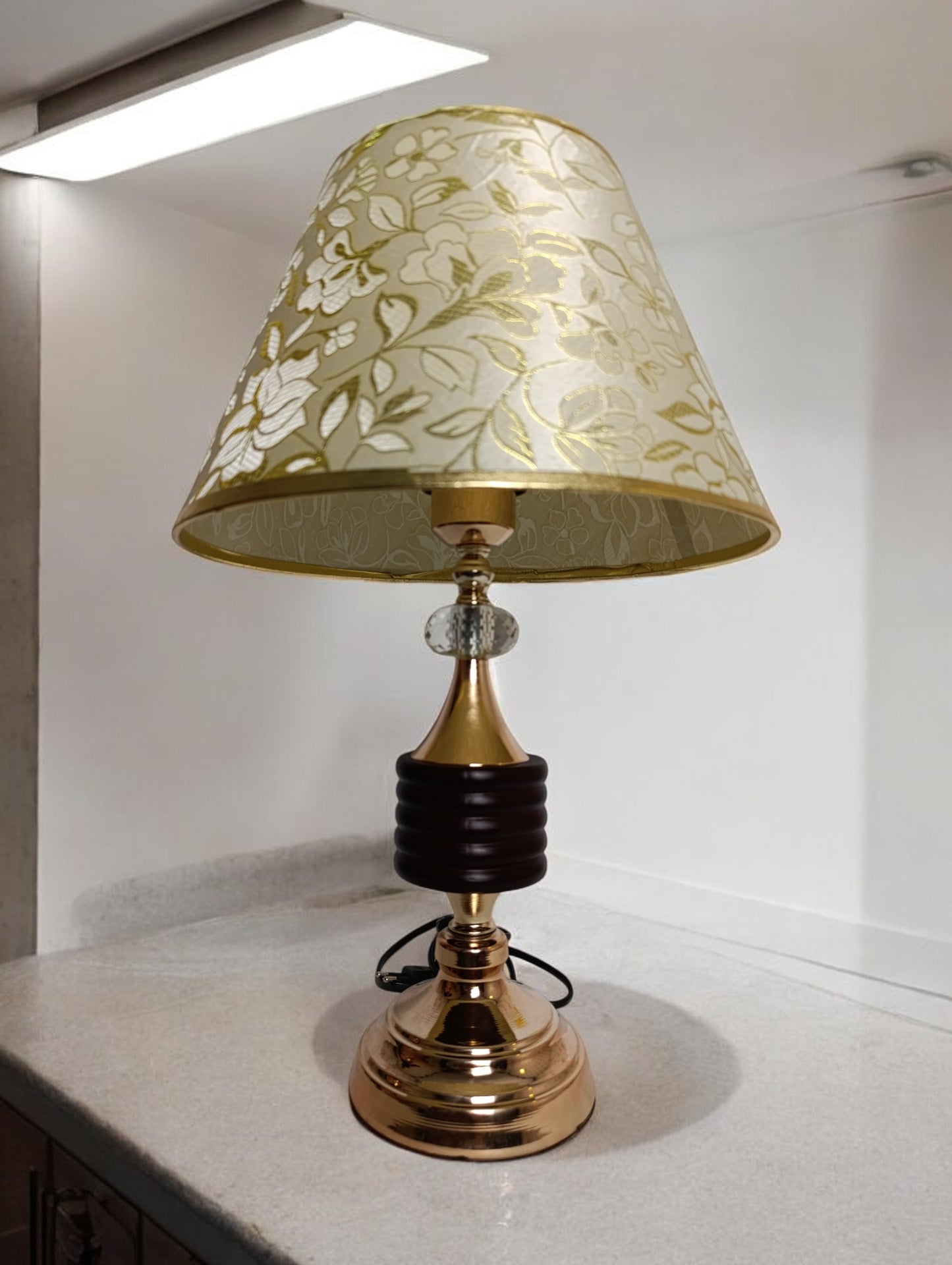 Wooden crystle lamp