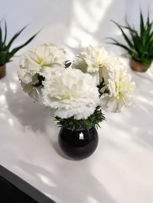 Mini white flower