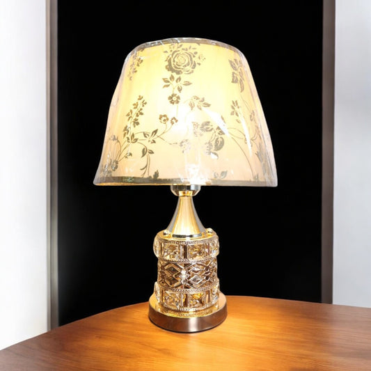 Vintage style table lamp