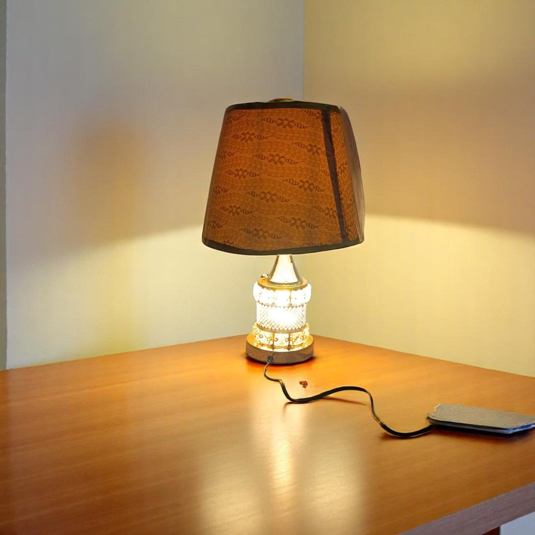 Metal lamp with square crystal