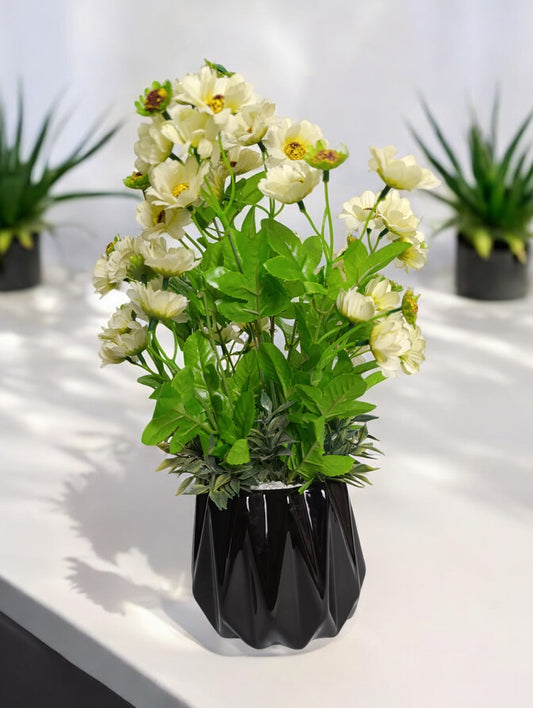 Yellow rose vase
